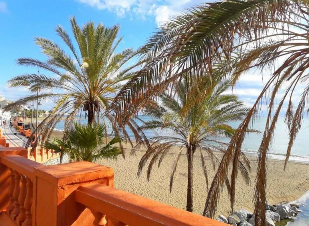 El Estudio De La Playa Benalbeach Vistas Al Mar Benalmádena Exterior foto