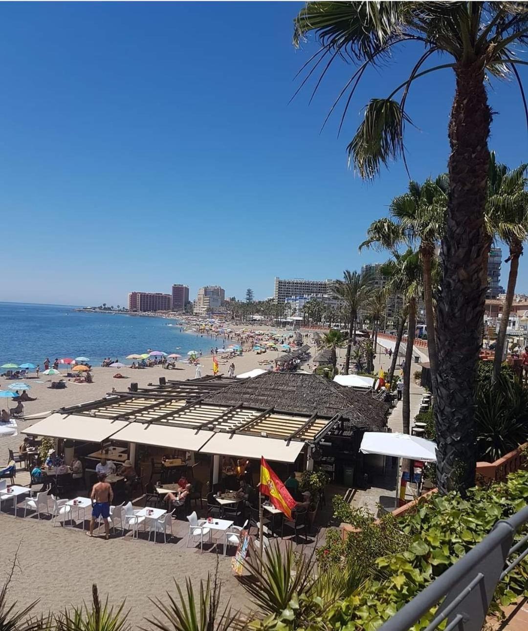 El Estudio De La Playa Benalbeach Vistas Al Mar Benalmádena Exterior foto